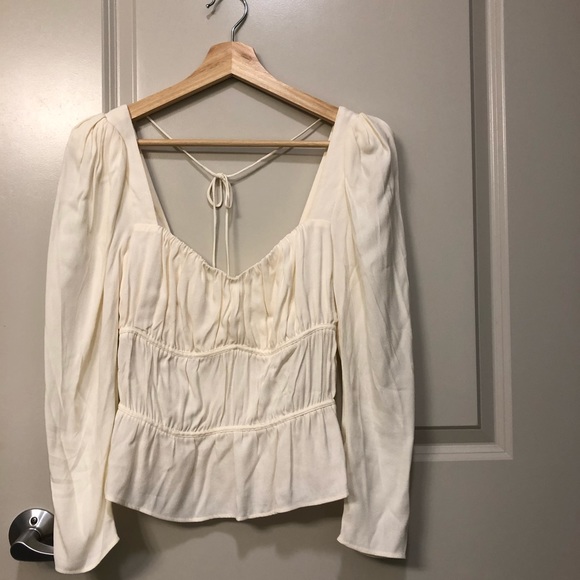 ✨ NWOT ✨ Reformation Plath top in Ivory - Picture 5 of 9